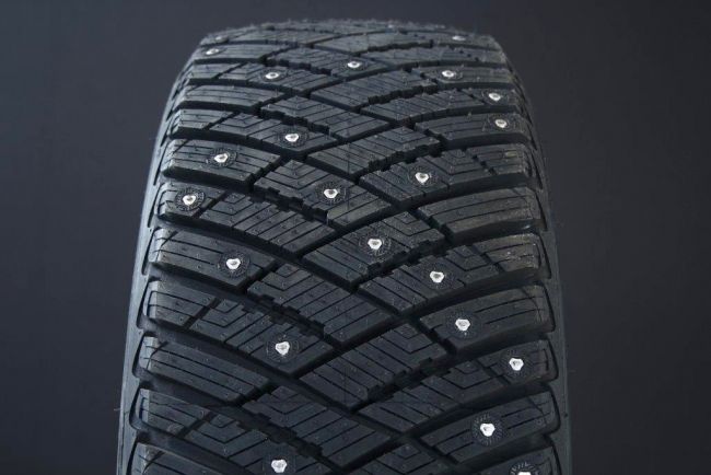 215/50R17 GOODYEAR ULTRA GRIP ICE ARCTIC DUBB DOT2021