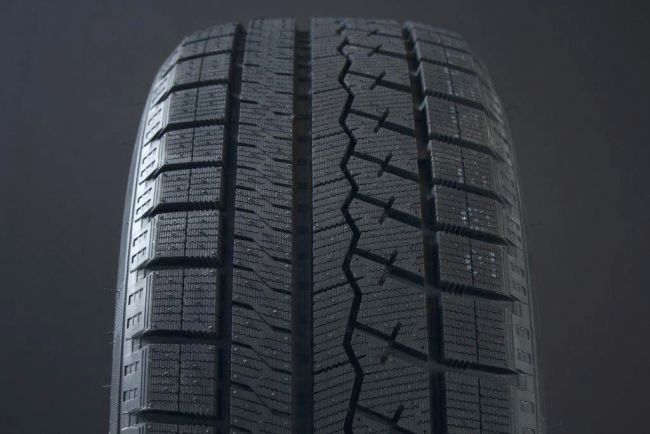 175/70R14 SAILUN ICE BLAZER ARCTIC FRIKTION