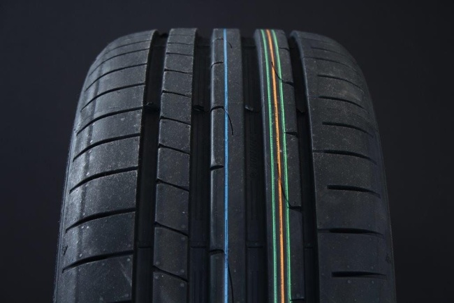 255/55R19 DUNLOP SPORTMAXX RT2 SUV