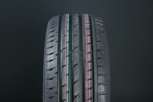 275/40R19 CONTINENTAL SPORT CONTACT 3 RUNFLAT