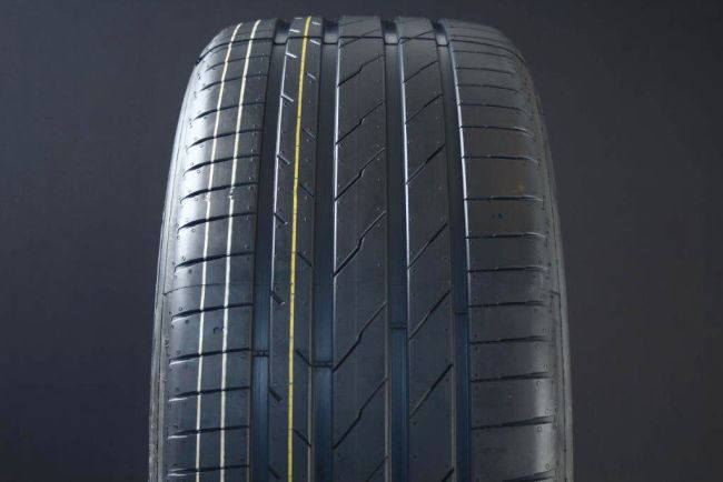 235/35R19 HANKOOK VENTUS EVO K137