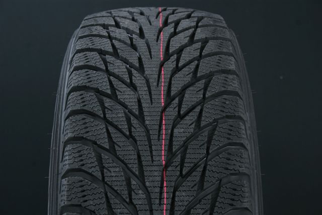 235/60R18 NOKIAN HAKKAPELIITTA R2 FRIKTION OUTLET ryhmss OUTLET / KITKARENKAAT @ Svenska Gummihuset AB (OF1823560NOKIR2)