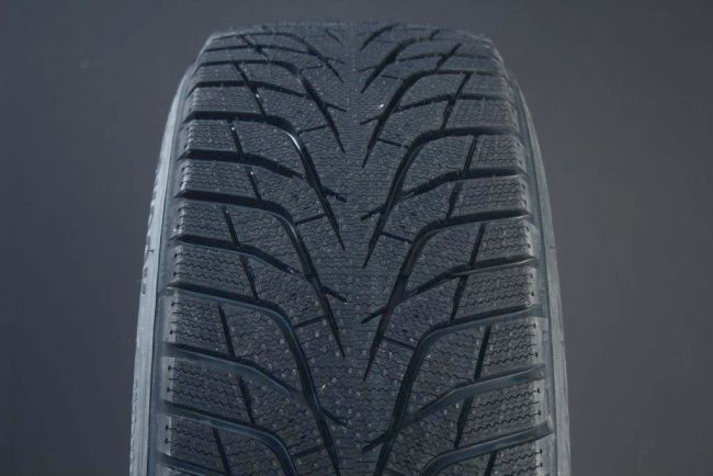 195/65R15 HANKOOK WINTER I*CEPT IZ3 W636 FRIKTION ryhmss RENKAAT / KITKARENKAAT @ Svenska Gummihuset AB (F1519565HANKW636)