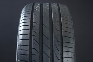 245/35R19 LANDSAIL SENTURY QIRIN 990