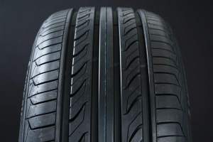 165/35R17 LANDSAIL LS388