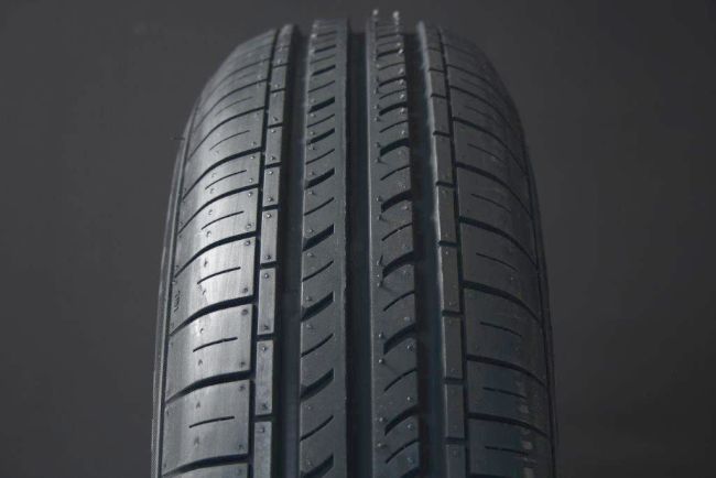 165/70R13 LINGLONG GREENMAX ECO TOURING ryhmss RENKAAT / KESRENKAAT @ Svenska Gummihuset AB (S1316570LLGREMECTO)